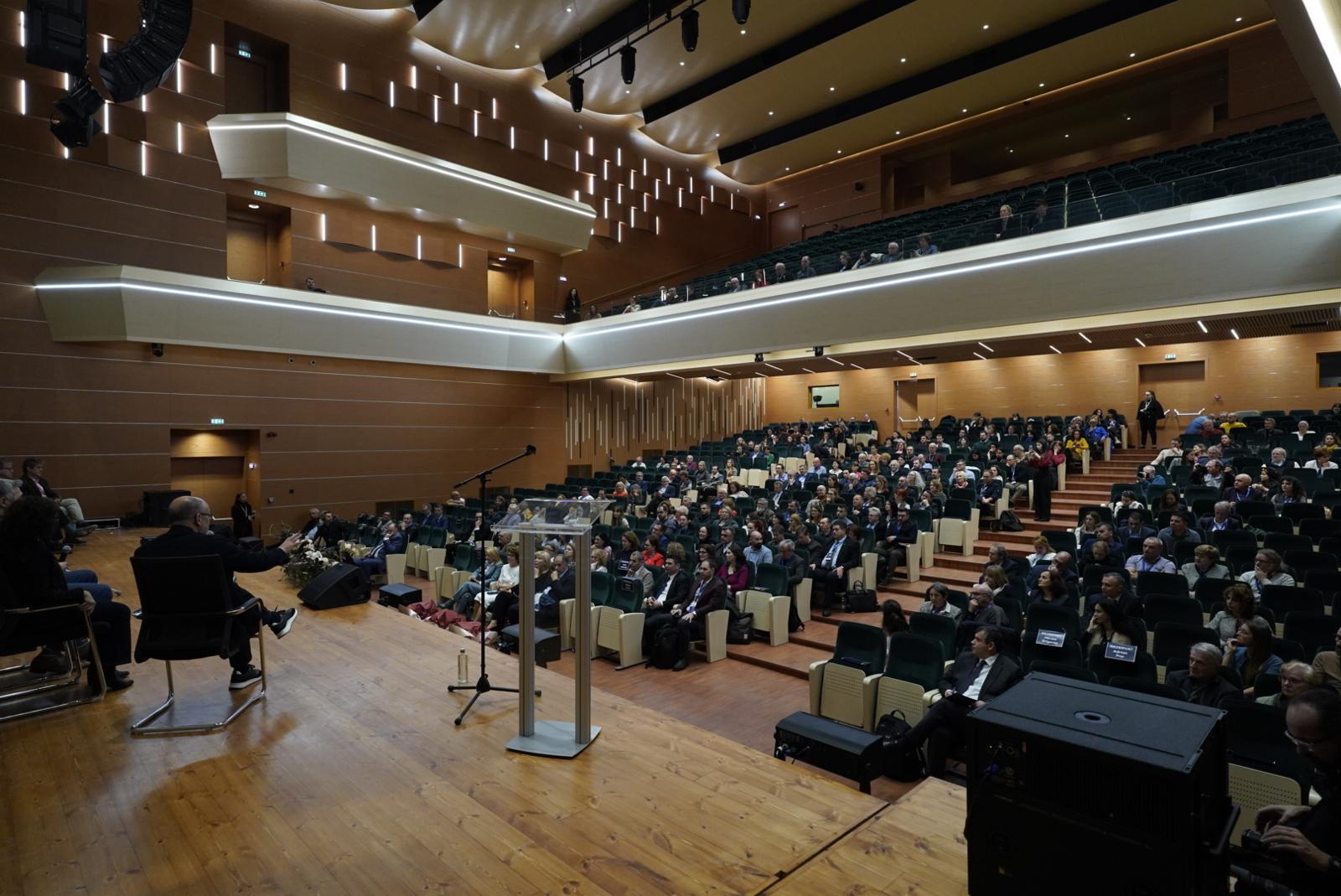 Ministrul Educației și Cercetării, prof. univ. dr. psih. Daniel David, la închiderea conferinței dedicate diasporei științifice românești (ediția a VI-a) 8 diaspora 02